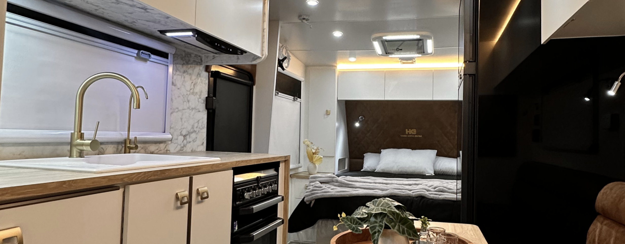 Grand Rover Internal 10