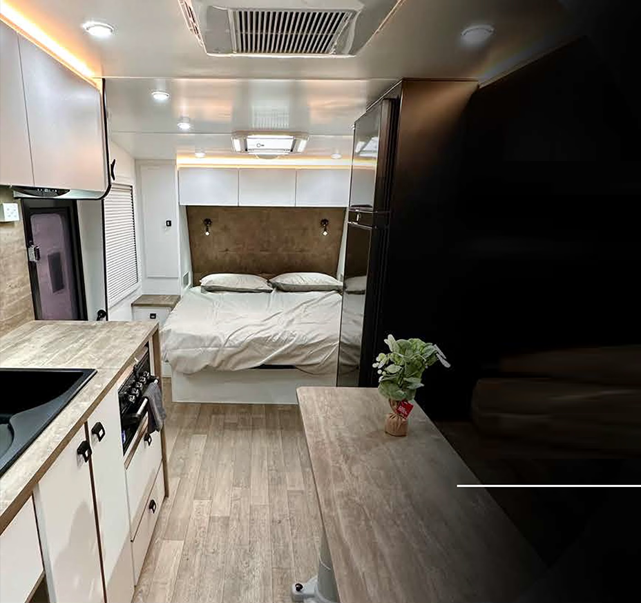 Grand Rover Internal 2